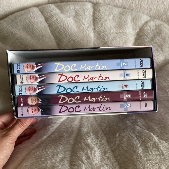Doc Martin Series DVD set series 2-6 only - Picture 2 of 6